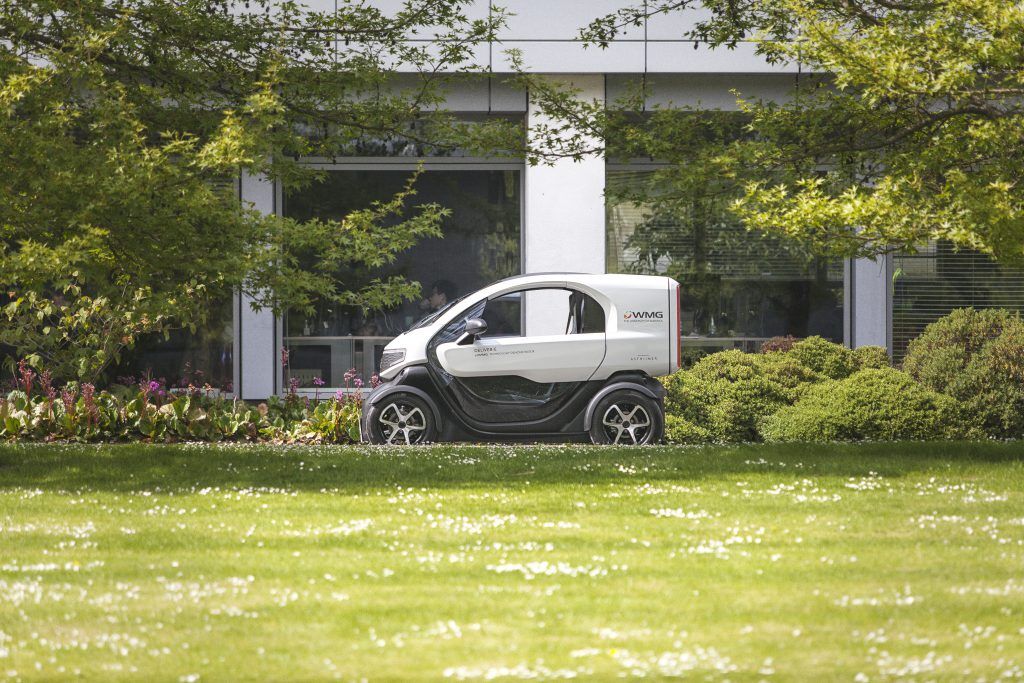 DELIVER-E electric delivery vehicle