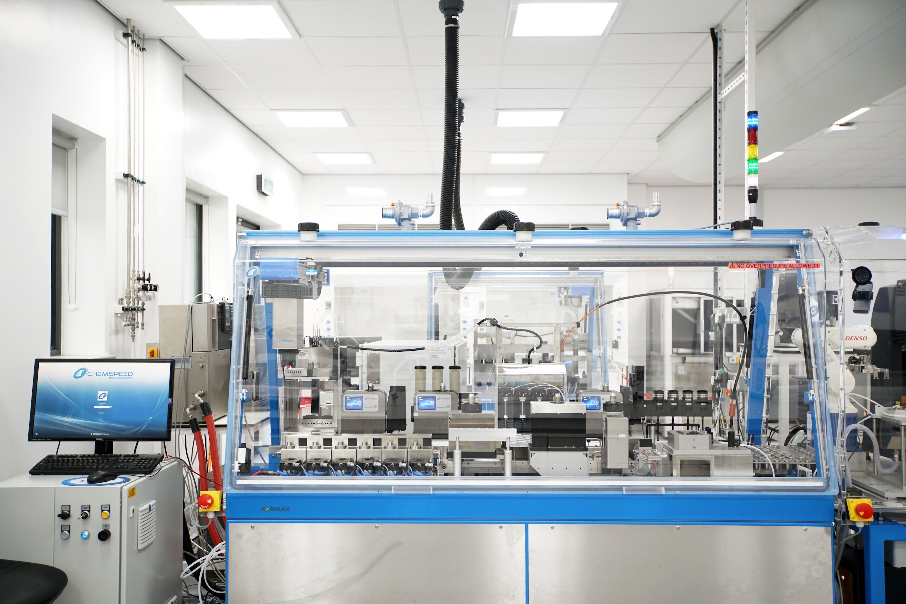 Innovative nanomaterial and composite manufacturing equipment 